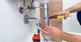 Сантехнические работы Сарапул цена 460 руб. Услуги сантехника